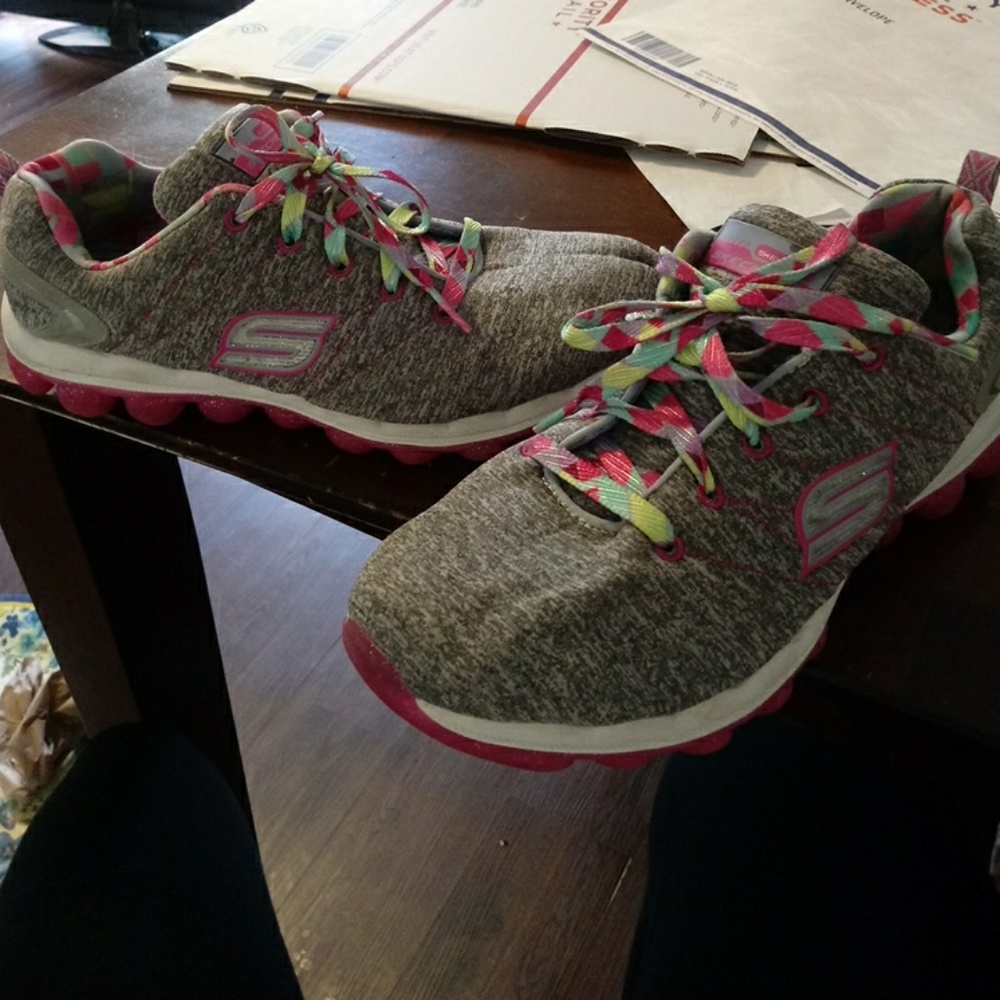 Girls sneakers
